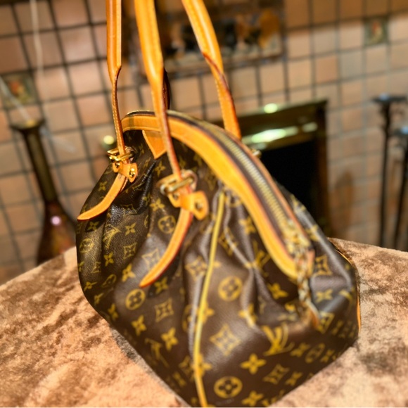 Authentic Louis Vuitton Monogram Canvas Tivoli Satchel - Picture 9 of 13